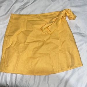 Forever 21 Wrap Tie Skirt - Small $6